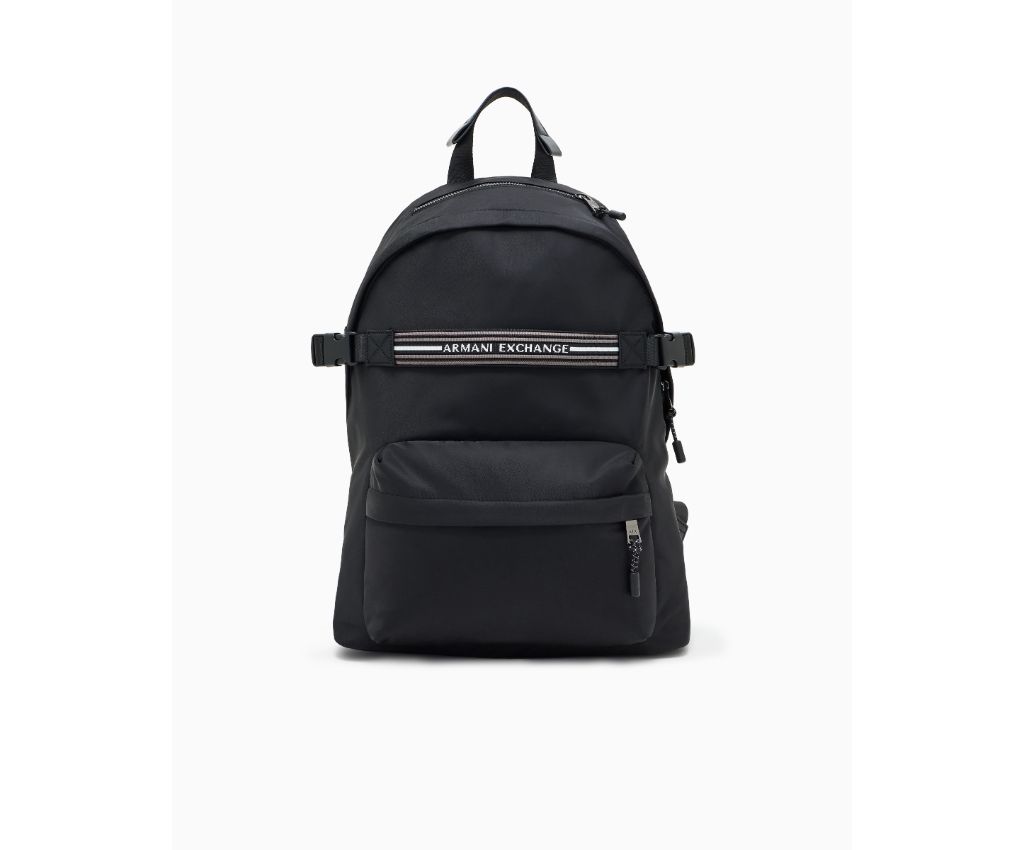 MAN-BACKPACK